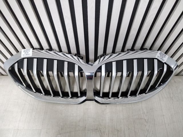 bontott BMW 1 Hűtőrács