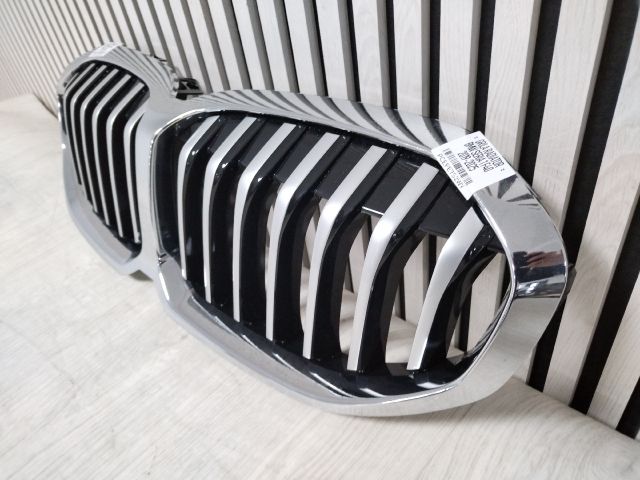 bontott BMW 1 Hűtőrács