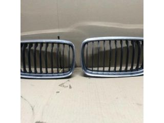 bontott BMW 1 Hűtőrács