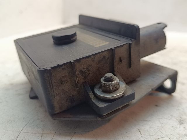 bontott BMW 1 Izzító Relé