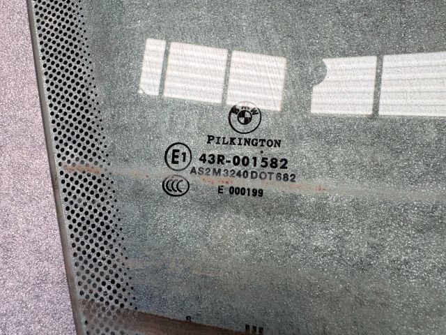 bontott BMW 1 Jobb első Ablak