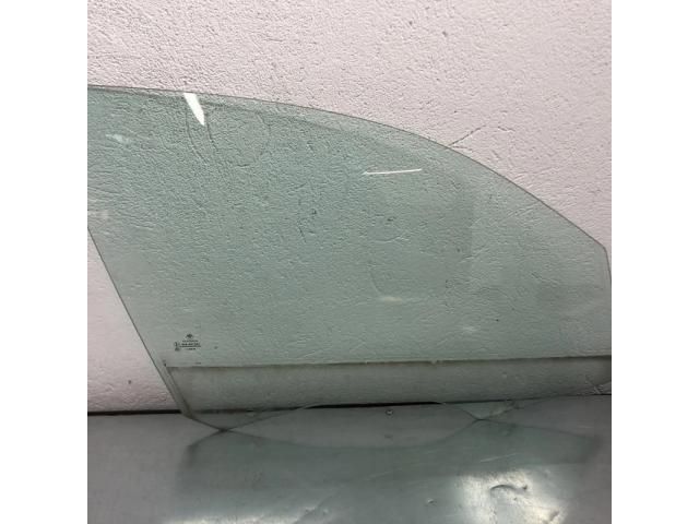 bontott BMW 1 Jobb első Ablak