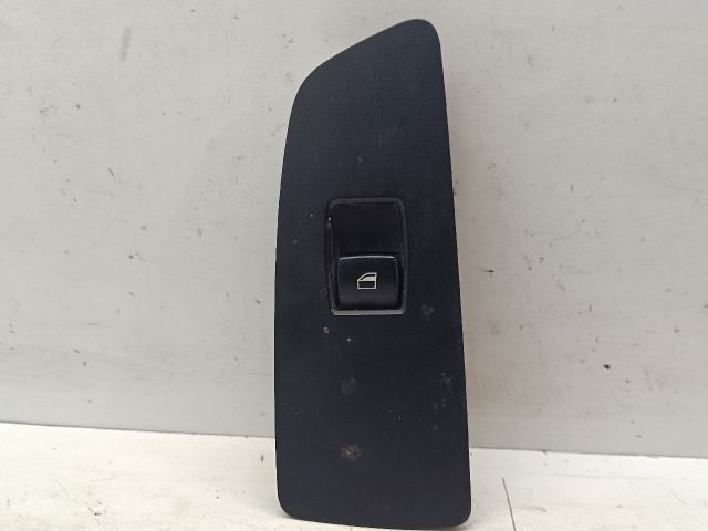 bontott BMW 1 Jobb első Ablakemelő Kapcsoló