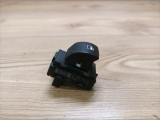 bontott BMW 1 Jobb első Ablakemelő Kapcsoló