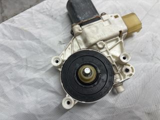 bontott BMW 1 Jobb első Ablakemelő Motor