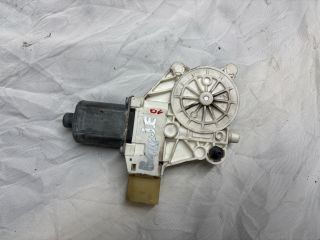 bontott BMW 1 Jobb első Ablakemelő Motor