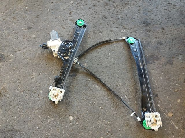 bontott BMW 1 Jobb első Ablakemelő Szerkezet (Elektromos)