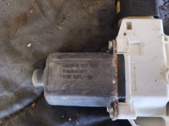 bontott BMW 1 Jobb első Ablakemelő Szerkezet (Elektromos)