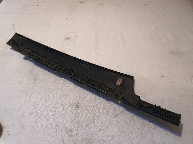 bontott BMW 1 Jobb első Ajtó Díszléc