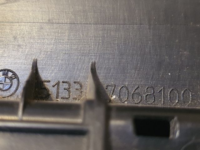 bontott BMW 1 Jobb első Ajtó Díszléc