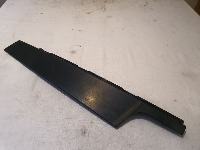 bontott BMW 1 Jobb első Ajtó Díszléc