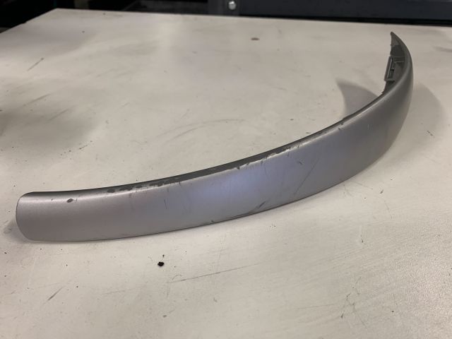 bontott BMW 1 Jobb első Ajtó Kárpit Díszléc