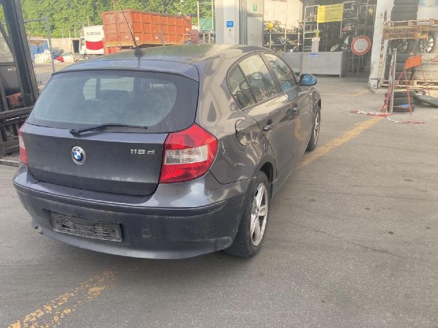 bontott BMW 1 Jobb első Ajtó (Részeivel)