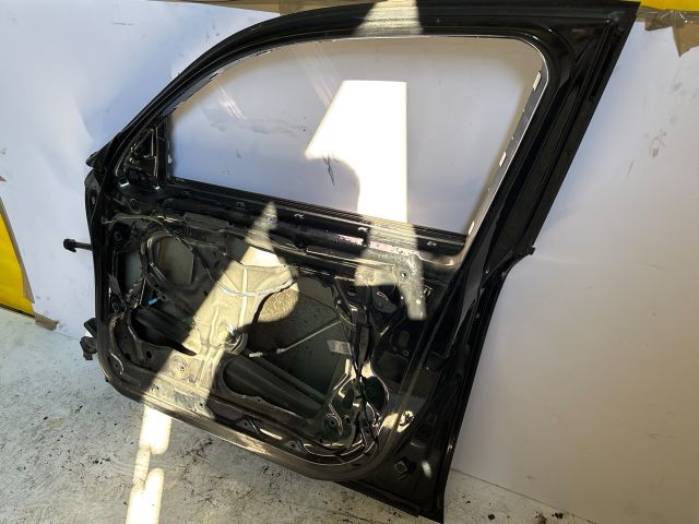 bontott BMW 1 Jobb első Ajtó (Üres lemez)