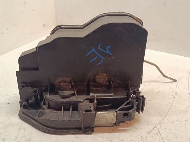 bontott BMW 1 Jobb első Ajtózár