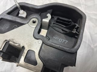 bontott BMW 1 Jobb első Ajtózár