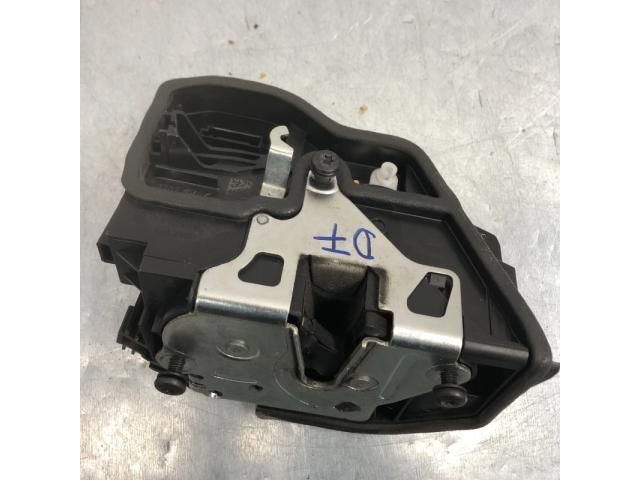 bontott BMW 1 Jobb első Ajtózár