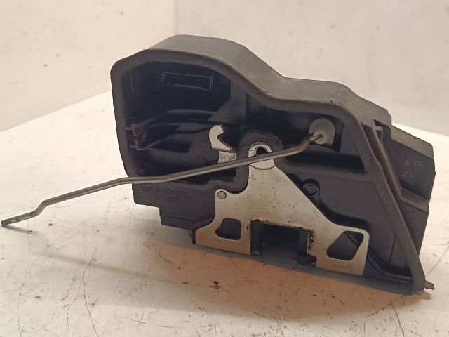 bontott BMW 1 Jobb első Ajtózár