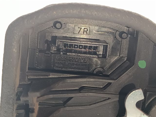 bontott BMW 1 Jobb első Ajtózár