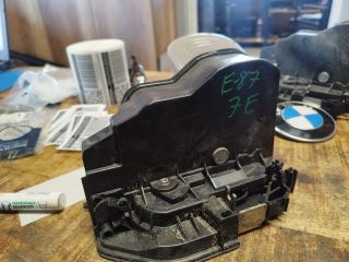 bontott BMW 1 Jobb első Ajtózár