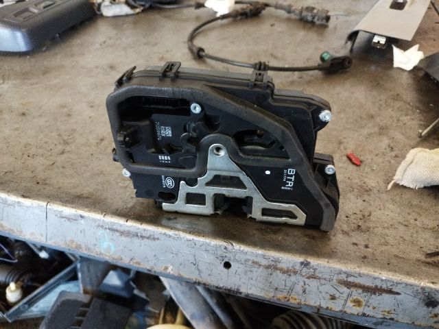 bontott BMW 1 Jobb első Ajtózár