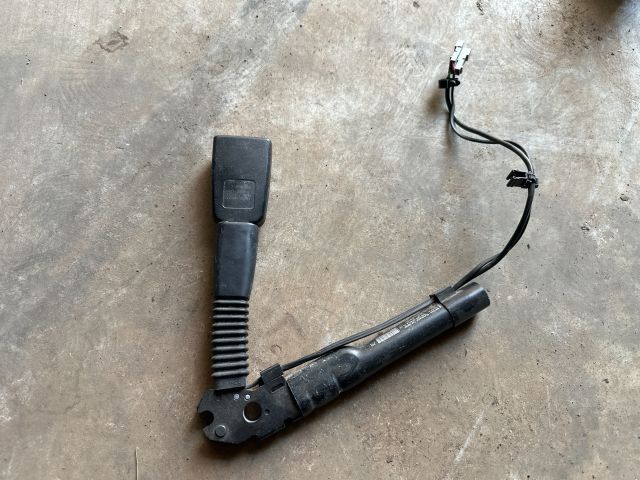 bontott BMW 1 Jobb első Biztonsági Öv Csat