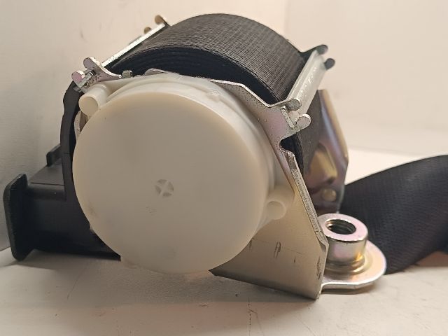 bontott BMW 1 Jobb első Biztonsági Öv