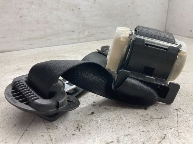 bontott BMW 1 Jobb első Biztonsági Öv