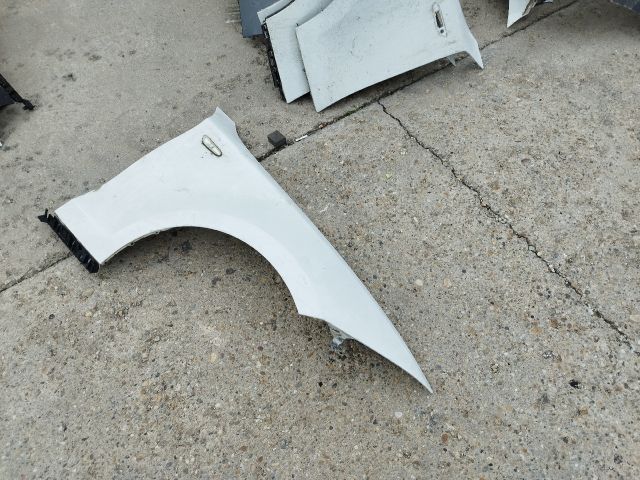 bontott BMW 1 Jobb első Sárvédő