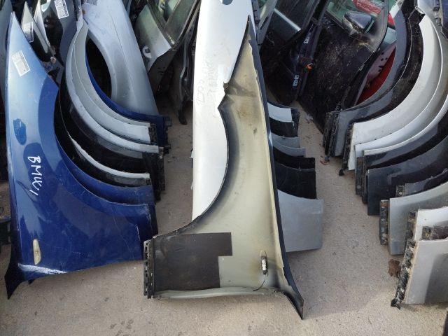 bontott BMW 1 Jobb első Sárvédő