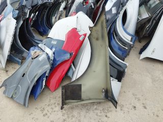 bontott BMW 1 Jobb első Sárvédő