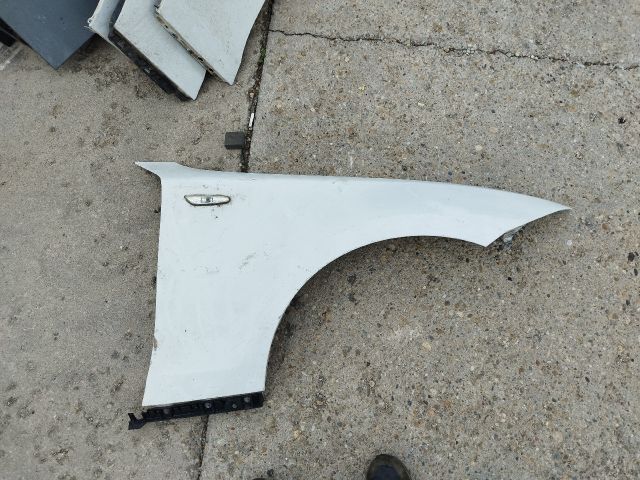 bontott BMW 1 Jobb első Sárvédő