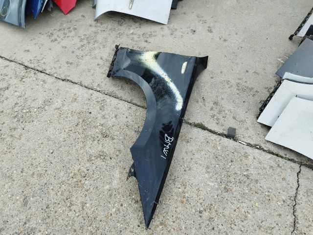 bontott BMW 1 Jobb első Sárvédő