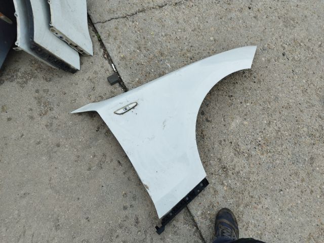 bontott BMW 1 Jobb első Sárvédő