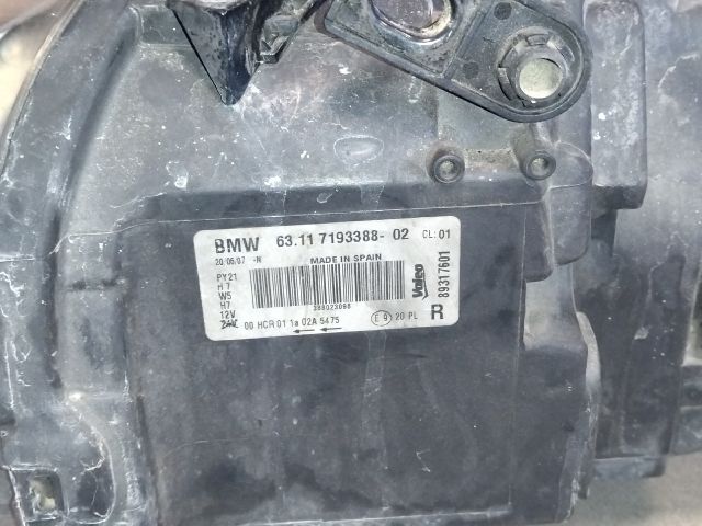 bontott BMW 1 Jobb Fényszóró