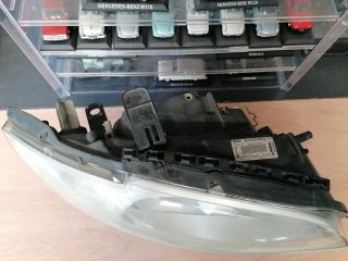 bontott BMW 1 Jobb Fényszóró