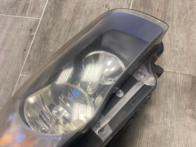 bontott BMW 1 Jobb Fényszóró