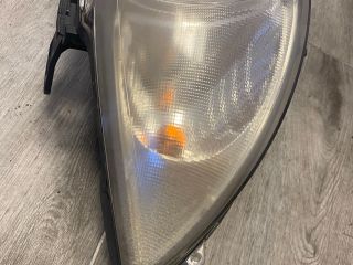 bontott BMW 1 Jobb Fényszóró