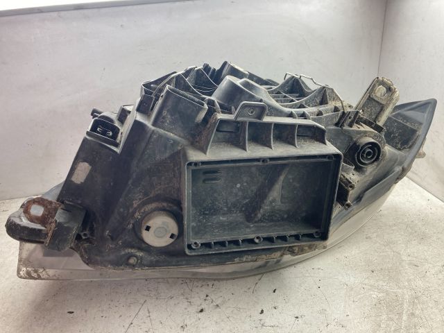 bontott BMW 1 Jobb Fényszóró