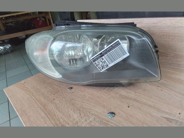 bontott BMW 1 Jobb Fényszóró