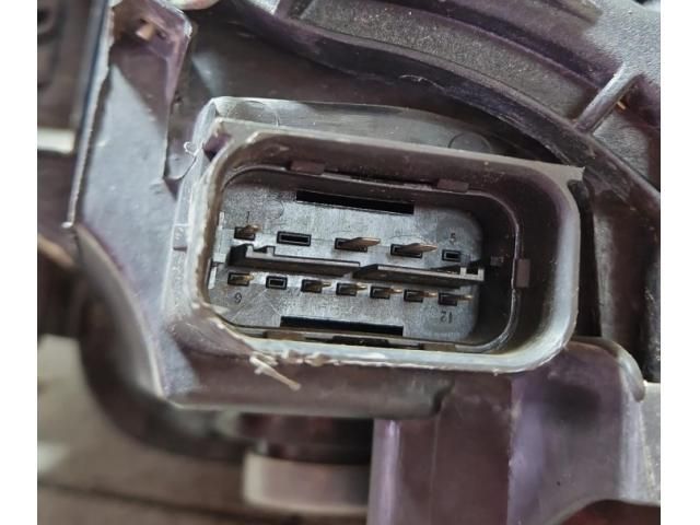 bontott BMW 1 Jobb Fényszóró