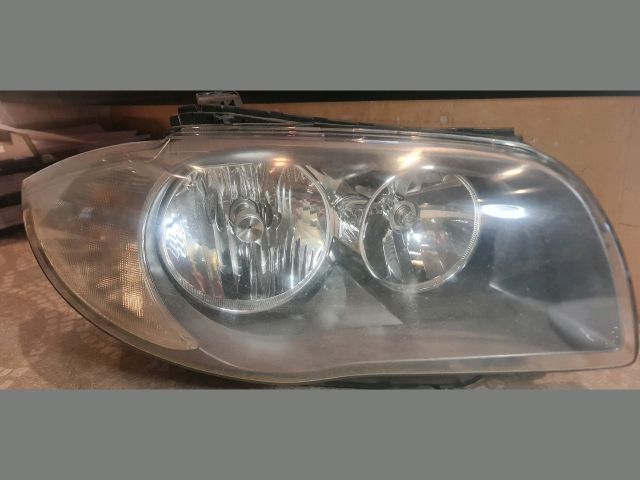 bontott BMW 1 Jobb Fényszóró