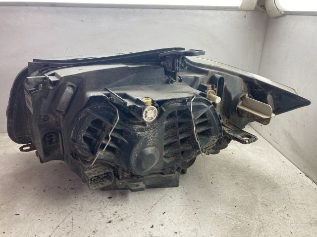 bontott BMW 1 Jobb Fényszóró