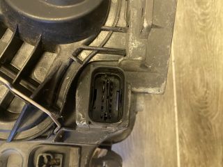 bontott BMW 1 Jobb Fényszóró