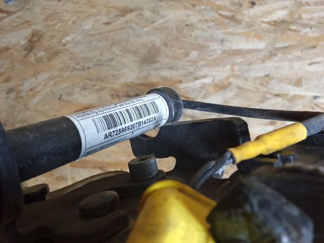 bontott BMW 1 Jobb Gyalogosvédelmi Rendszer Mechanika