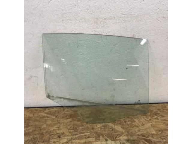 bontott BMW 1 Jobb hátsó Ablak