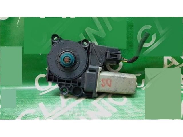 bontott BMW 1 Jobb hátsó Ablakemelő Motor