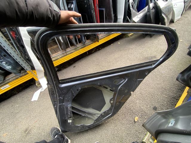 bontott BMW 1 Jobb hátsó Ajtó (Üres lemez)