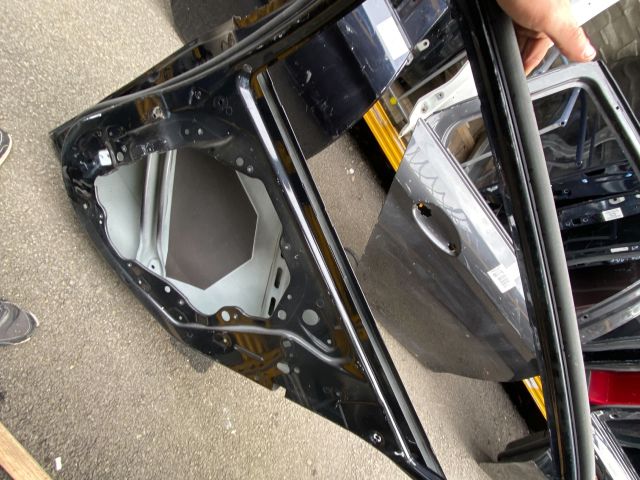 bontott BMW 1 Jobb hátsó Ajtó (Üres lemez)