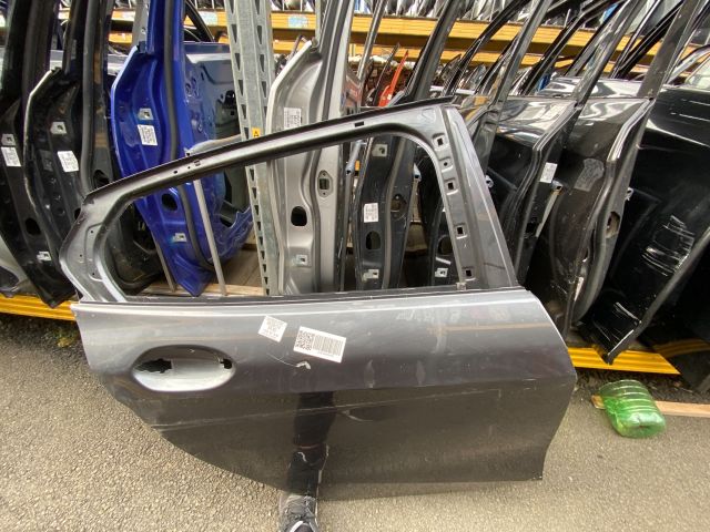 bontott BMW 1 Jobb hátsó Ajtó (Üres lemez)